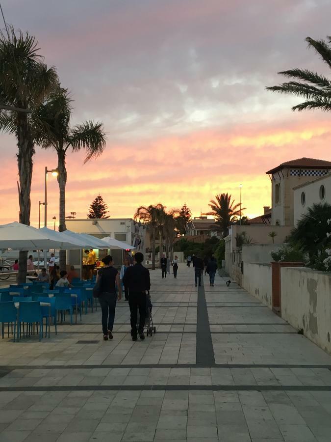 לינה וארוחת בוקר מרינה די רגוזה L'Onda מראה חיצוני תמונה